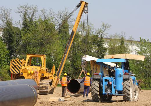 When a pipe leads to a sewer, it is covered by an exterior sleeve.